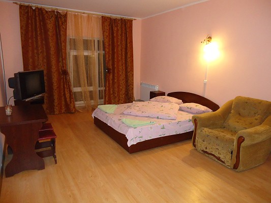 4 Seasons Hotel, Borispol